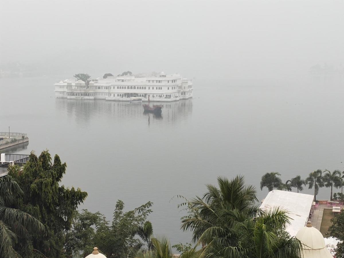 Hotel Lake Star Udaipur Esterno foto